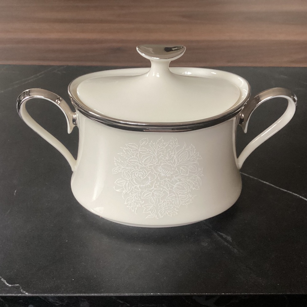Vintage Lenox Moonspun Sugar Bowl and Lid Lidded White Flowers Platinum Trim USA
